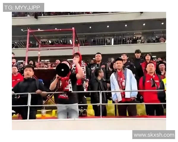 LPL春季赛中369表现引发争议球迷纷纷表达不满情绪